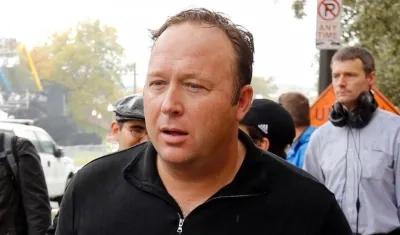 Alex Jones. 