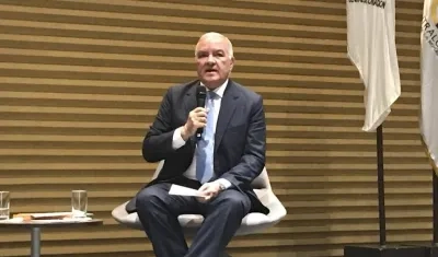 Edgardo Maya Villazón, contraloría general.