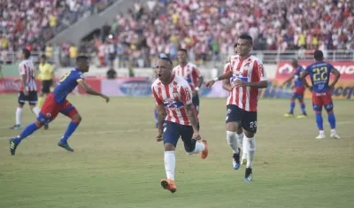 Junior regresó este año a jugar al Romelio Martínez. 