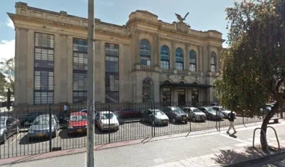 Sede del Fondo de Pasivo Social de Ferrocarriles Nacionales de Colombia.