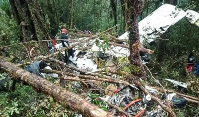 Así quedó el avión tras el siniestro.