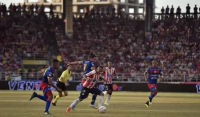 Jarlan Barrera conducirá el mediocampo de Junior.