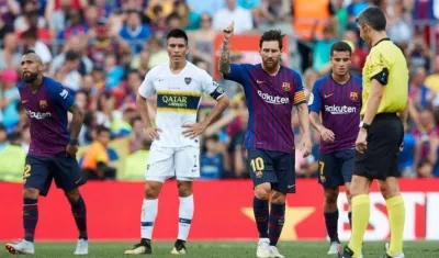 Lionel Messi celebra su anotación. 