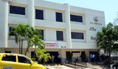 El hombre falleció en la Clínica Altos de San Vicente. 