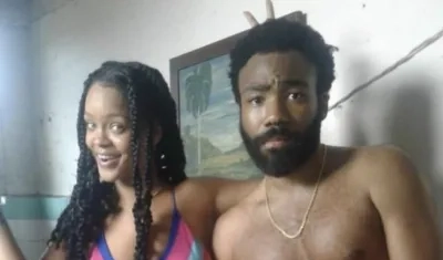 La cantante Rihanna y el actor y músico estadounidense Donald Glover en la grabación de su nuevo video musical.
