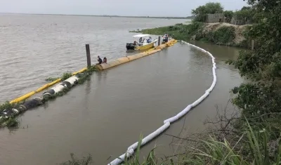 Trabajos de contención ante la emergencia.