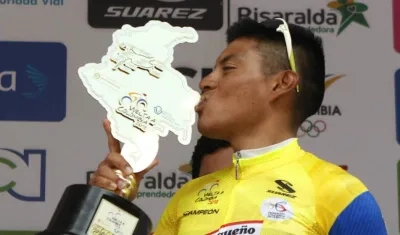 Jonathan Caicedo, campeón de la carrera. 