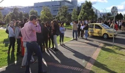 Evacuaciones en Bogotá por fuerte Temblor en Venezuela