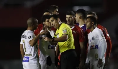 Carlos Sánchez durante el partido.