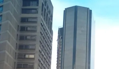 La inspección al edificio contó con la participación de unos 60 funcionarios.