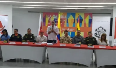 Autoridades en el inicio de la Consulta Anticorrupción en el Atlántico.