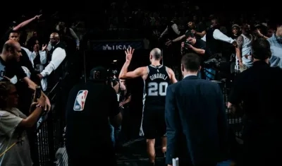 El basquetbolista argentino Manu Ginóbili dice adiós al baloncesto activo.