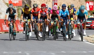 Los favoritos al título en plena subida. 