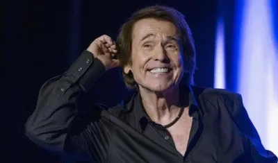 El cantante español Raphael.
