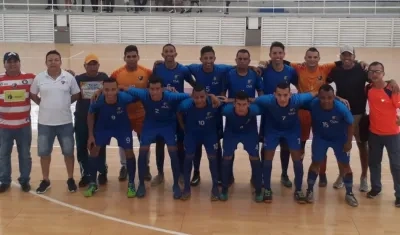 Elenco de la CUL, campeón regional. 