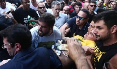 El candidato presidencial ultraderechista Jair Bolsonaro herido. 