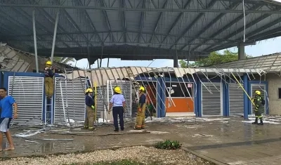 Así quedó la entrada del colegio Pies Descalzos.
