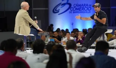El Alcalde Alejandro Char durante su intervención. 