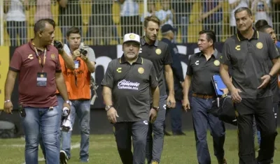Diego Maradona, técnico de los Dorados de México.