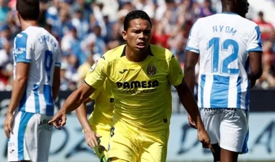 Carlos Bacca celebra su anotación con el Villarreal. 