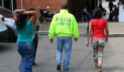 Las jóvenes del video fueron localizadas por la Policía.