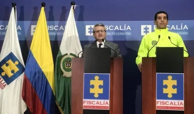 Alberto Salas, director especializado contra la Corrupción de la Fiscalía, y el coronel Wilson Pardo subdirector de la Dijin.