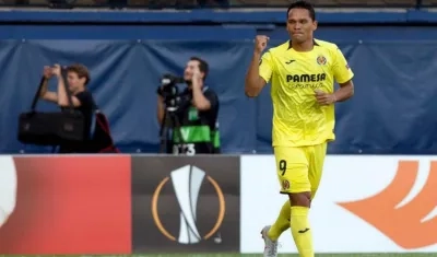 Carlos Bacca celebra el tanto con el Villarreal. 