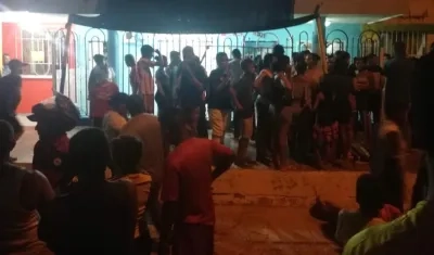 La menor se encontraba en la terraza de su casa cuando recibió el balazo.