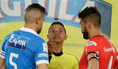 Bismark Santiago, arbitro FIFA. 