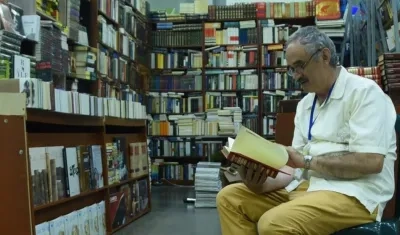 Stand de la Feria del Libro LIBRAQ.