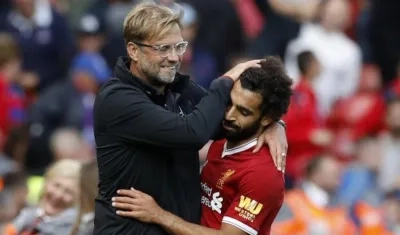 Jürgen Klopp y Mohamed Salah. 