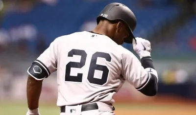 Andrew Mccutchen, tras pegar un potente batazo. 