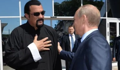El actor Steven Seagal y el Presidente Putin.