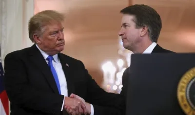 Donald Trump y el juez Brett Kavanaugh.