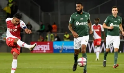 Falcao García en acción de partido. 