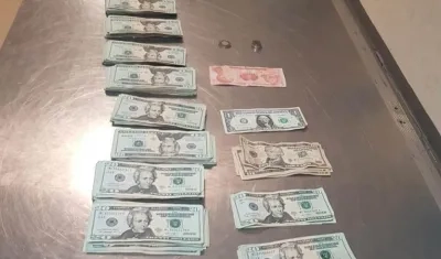 Los viajeros deben declarar al fisco cuando transportan más de 10.000 dólares.