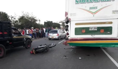 Un muerto y un herido en accidente en moto en Galapa