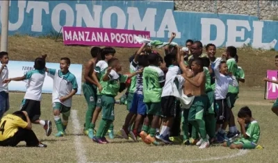 Pequeños jugadores, en la edición anterior de la Caribe Champions. 