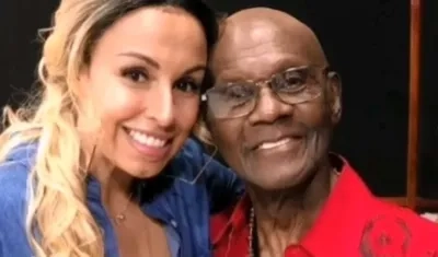 Los cantantes Maía y Cuco Valoy.