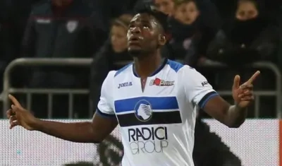 El delantero colombiano Duván Zapata.