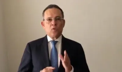 Efraín Cepeda, senador.