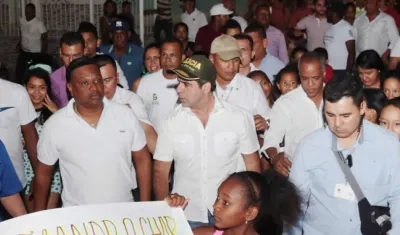 Alcalde Alejandro Char entregó al servicio de la comunidad 14 vías pavimentadas 