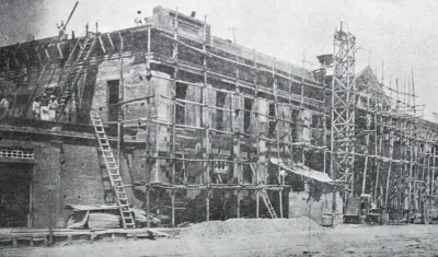 En el proceso de construcción.