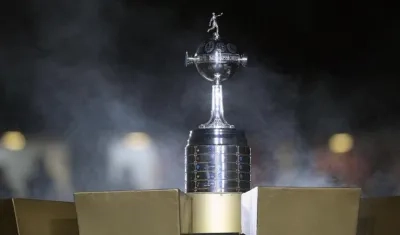 Trofeo de la Copa Libertadores de América. 