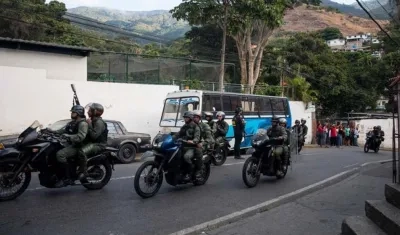 Miembros de Guardia Nacional Bolivariana.