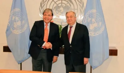 El Canciller Carlos Holmes Trujillo y el Secretario General de la ONU, António Guterres.