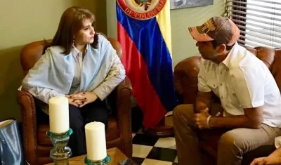 La Agente Especial de Electricaribe, Angela Patricia Rojas Con el Alcalde Alejandro Char