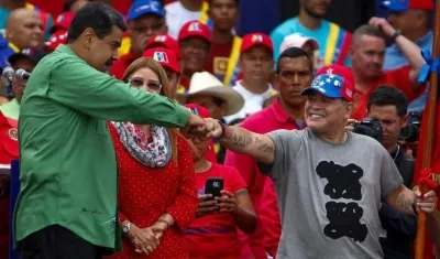 Nicolás Maduro y Diego Maradona. 
