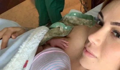 Sara Uribe con el pequeño Jacobo.