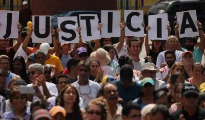 En la foto simpatizantes de Juan Guaidó.